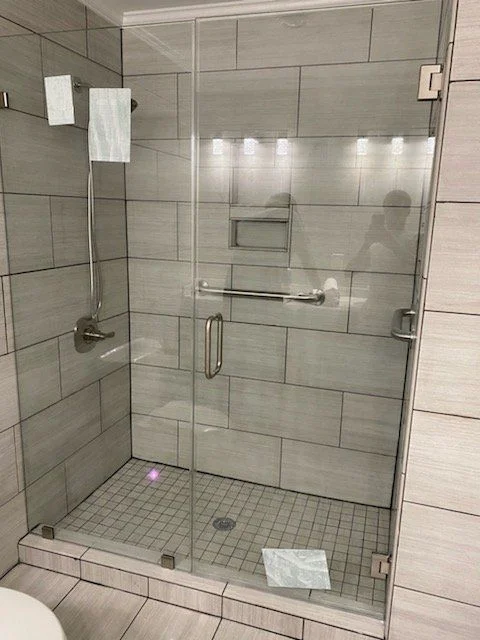 Shower glass enclosure installation