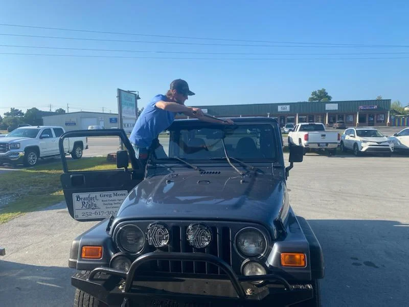 Vehicle glass replacement project